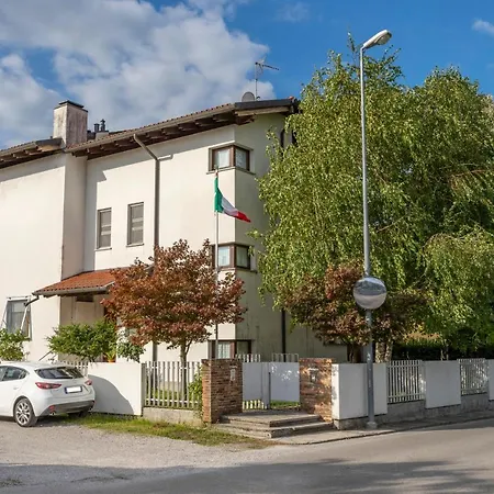 Guesthost - Casa Di Dino Udine Terenzano Terenzano (Udine)